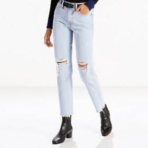 Levi’s Wedgie Fit jeans in kiss off